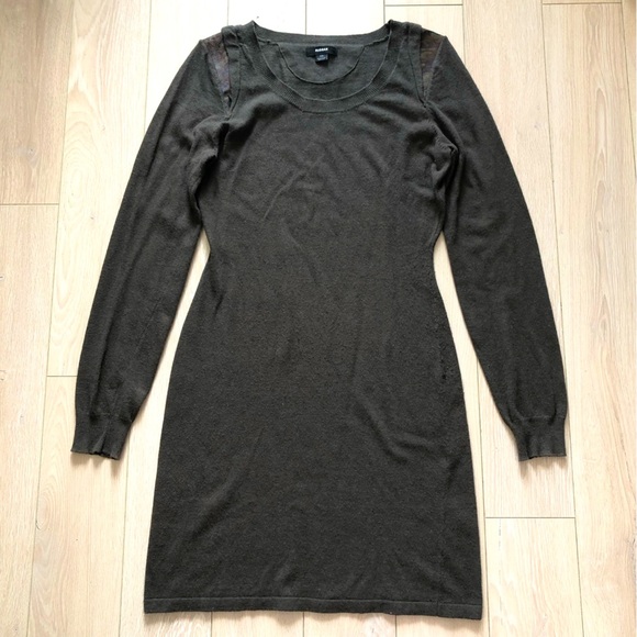 RUDSAK Dresses & Skirts - Rudsak Robe Femme Camouflage Detailed Shoulder Knit Dress in Army Green Size S